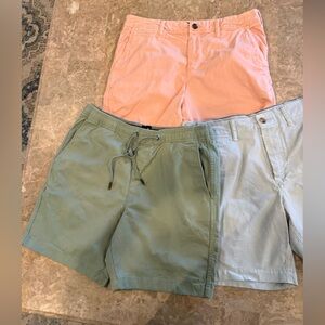 3 Pair Bundle Men’s Shorts.  Waist 30, 31 and M.  2 Pr American Eagle 1 PR Gap